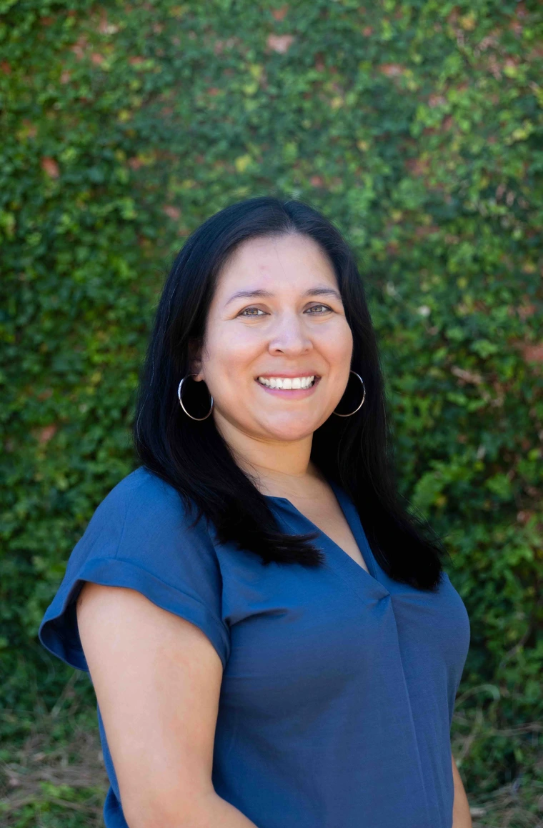 Image of Dr. Ruth Lopez.